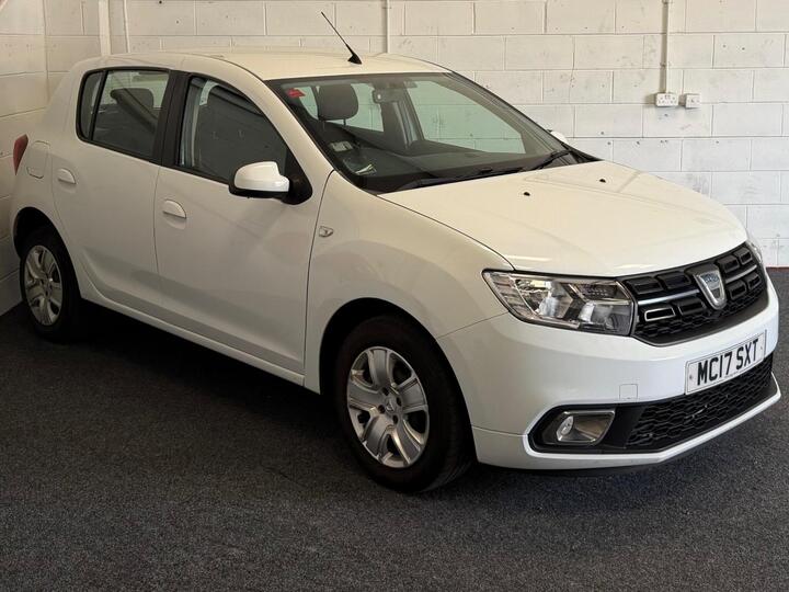 Dacia Sandero 0.9 TCe Laureate Euro 6 (s/s) 5dr Dacia Sandero 0.9 TCe Laureate Euro 6 (s/s) 5dr