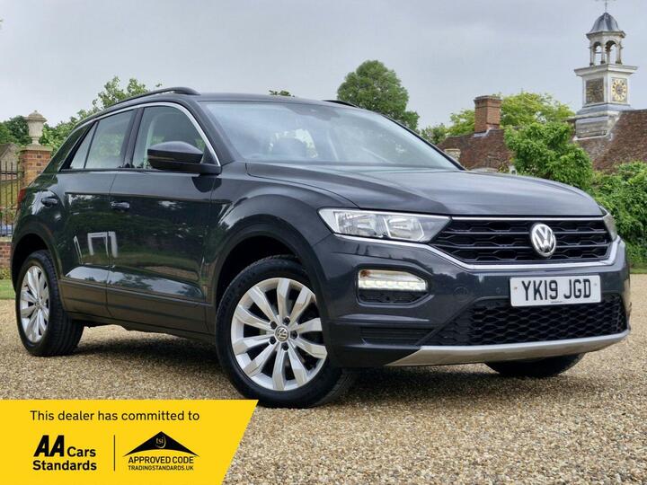 Volkswagen T-ROC 1.6 TDI SE Euro 6 (s/s) 5dr Volkswagen T-ROC 1.6 TDI SE Euro 6 (s/s) 5dr