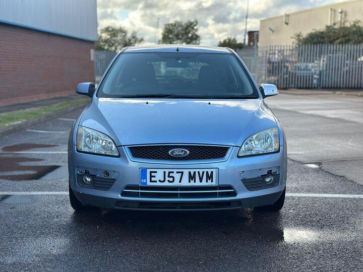 Ford Focus 1.6 Style 5dr