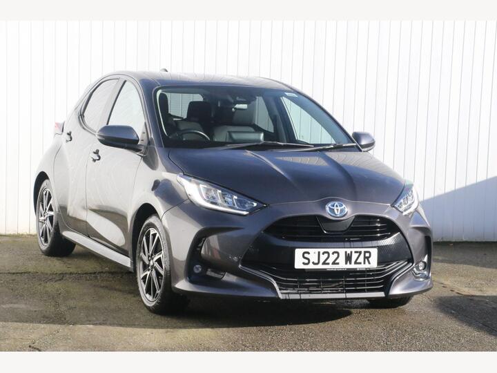 Toyota Yaris 1.5 VVT-h Design E-CVT Euro 6 (s/s) 5dr