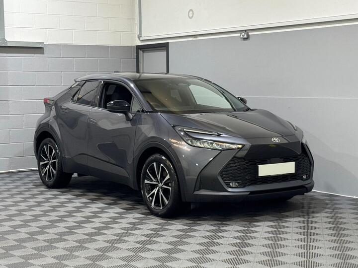 Toyota C-HR 1.8 VVT-h Design CVT Euro 6 (s/s) 5dr Toyota C-HR 1.8 VVT-h Design CVT Euro 6 (s/s) 5dr