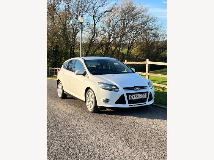 Ford Focus 1.0T EcoBoost Titanium Navigator Euro 5 (s/s) 5dr
