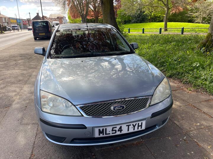 Ford Mondeo 1.8 Mistral 5dr