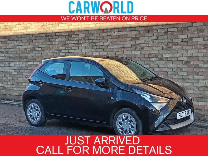 Toyota AYGO 1.0 VVT-i X-play Euro 6 (s/s) 5dr