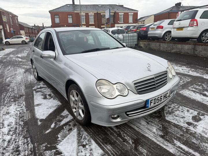 Mercedes-Benz C Class 2.1 C220 CDI Classic SE 4dr