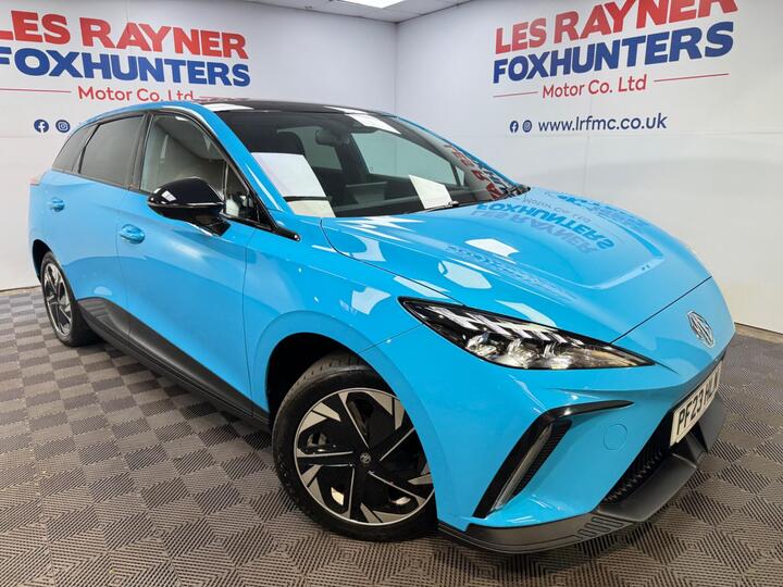 MG MG4 64kWh Trophy Long Range Auto 5dr