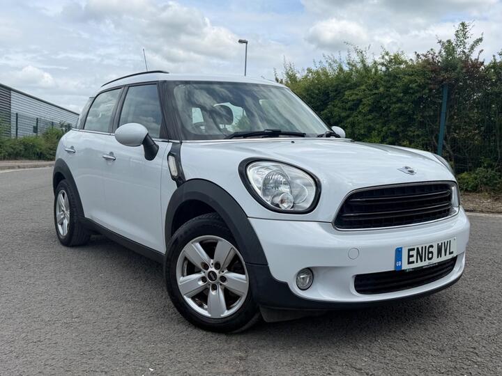MINI Countryman 1.6 Cooper D Euro 5 (s/s) 5dr MINI Countryman 1.6 Cooper D Euro 5 (s/s) 5dr