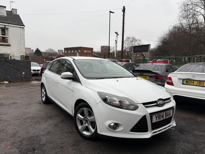 Ford Focus 1.6 Zetec Navigator Powershift Euro 5 5dr