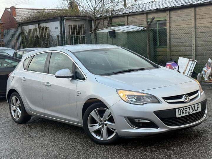 Vauxhall Astra 1.6 16v SRi Euro 5 5dr