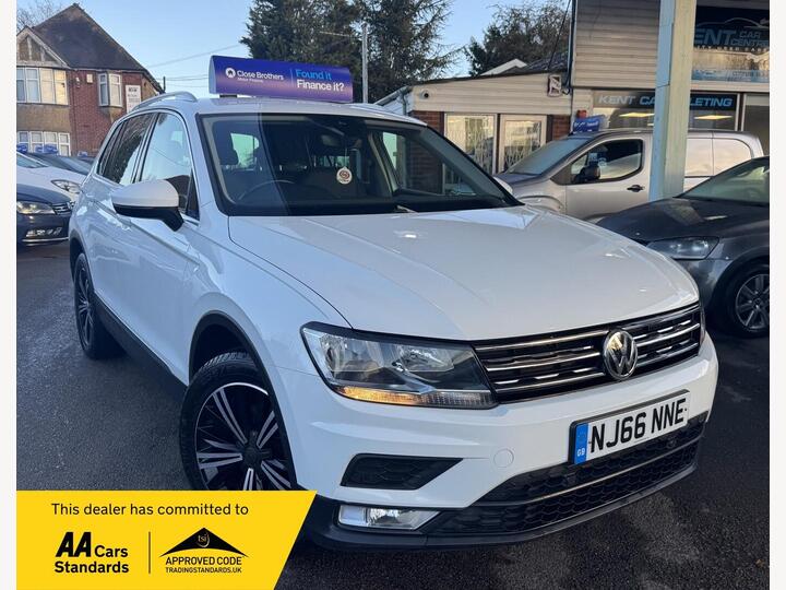 Volkswagen Tiguan 2.0 TDI BlueMotion Tech SE Navigation Euro 6 (s/s) 5dr