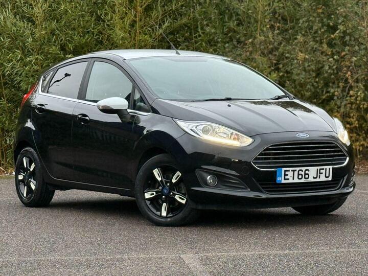 Ford FIESTA 1.0T EcoBoost Zetec Black Edition Euro 6 (s/s) 5dr Ford FIESTA 1.0T EcoBoost Zetec Black Edition Euro 6 (s/s) 5dr