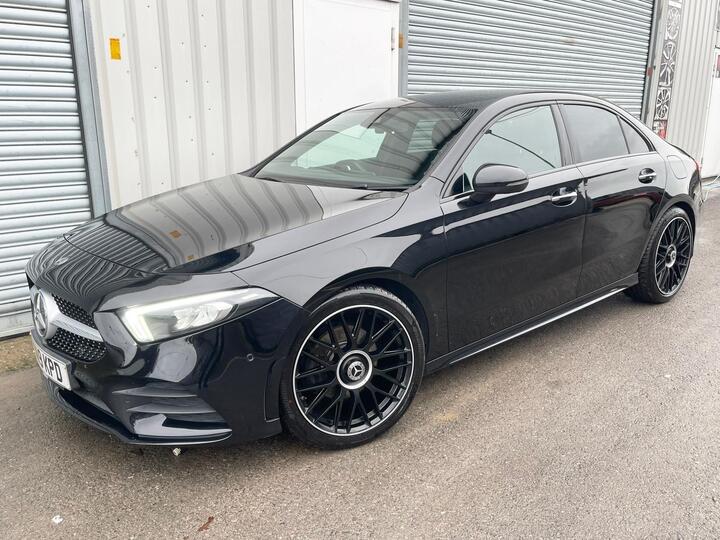 Mercedes-Benz A Class 1.5 A180d AMG Line (Premium) 7G-DCT Euro 6 (s/s) 4dr