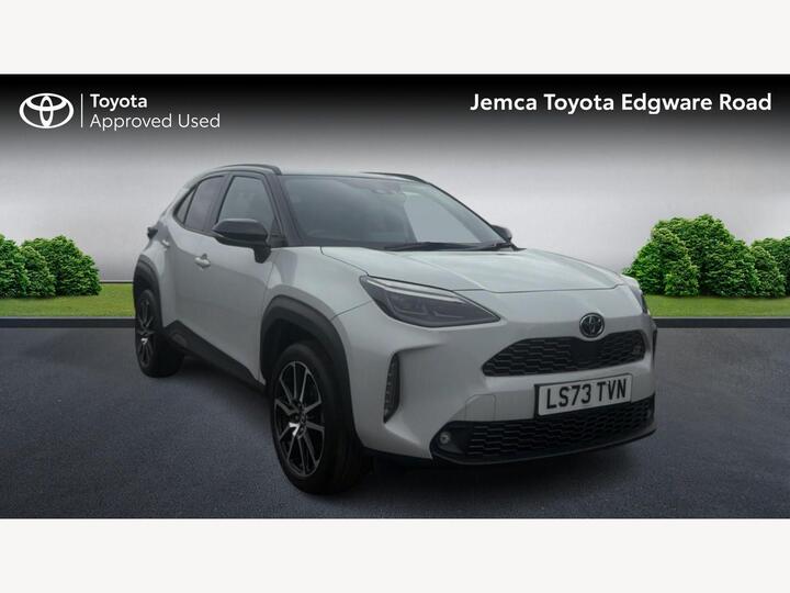 Toyota Yaris Cross 1.5 VVT-h GR SPORT E-CVT Euro 6 (s/s) 5dr Toyota Yaris Cross 1.5 VVT-h GR SPORT E-CVT Euro 6 (s/s) 5dr
