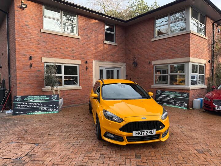 Ford Focus 2.0 TDCi ST-3 Euro 6 (s/s) 5dr