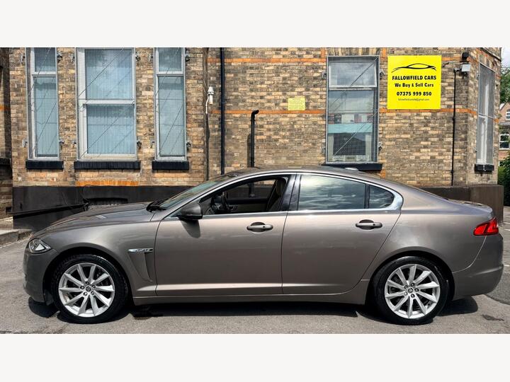 Jaguar XF 2.2d Premium Luxury Auto Euro 5 (s/s) 4dr