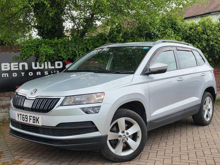 Skoda Karoq 2.0 TDI SE Euro 6 (s/s) 5dr Skoda Karoq 2.0 TDI SE Euro 6 (s/s) 5dr