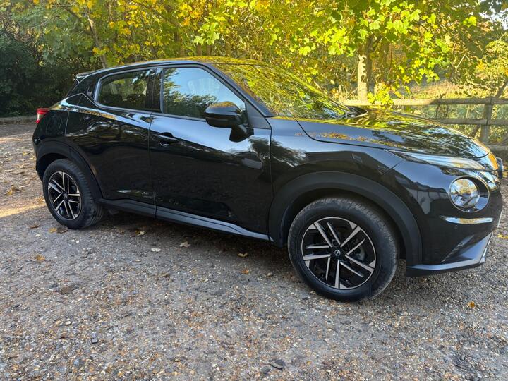 Nissan Juke 1.6 N-Connecta Auto Euro 6 5dr