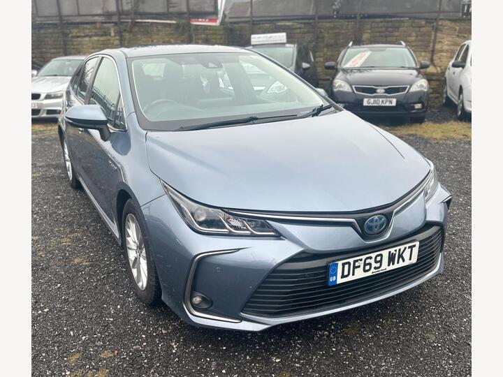 Toyota Corolla 1.8 VVT-h Icon Tech CVT Euro 6 (s/s) 4dr