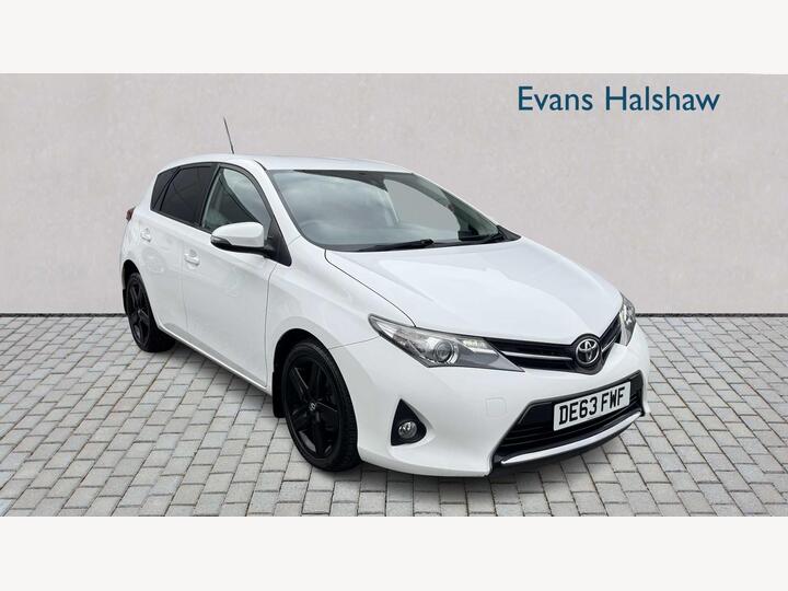 Toyota Auris 1.6 V-Matic Sport Euro 5 5dr Toyota Auris 1.6 V-Matic Sport Euro 5 5dr