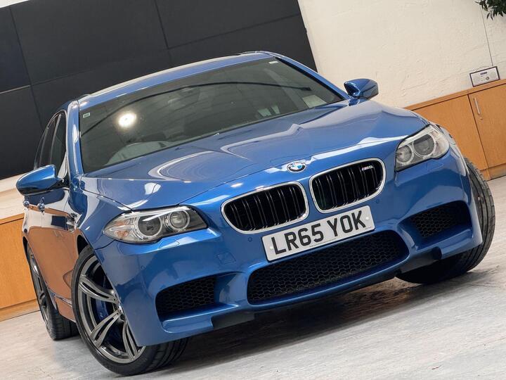 BMW M5 4.4 V8 DCT Euro 6 (s/s) 4dr