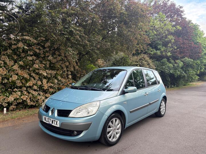 Renault Scenic 1.6 VVT Dynamique 5dr