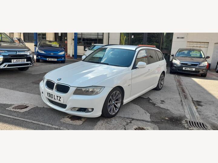 BMW 3 Series 2.0 318d SE Touring Euro 5 5dr BMW 3 Series 2.0 318d SE Touring Euro 5 5dr