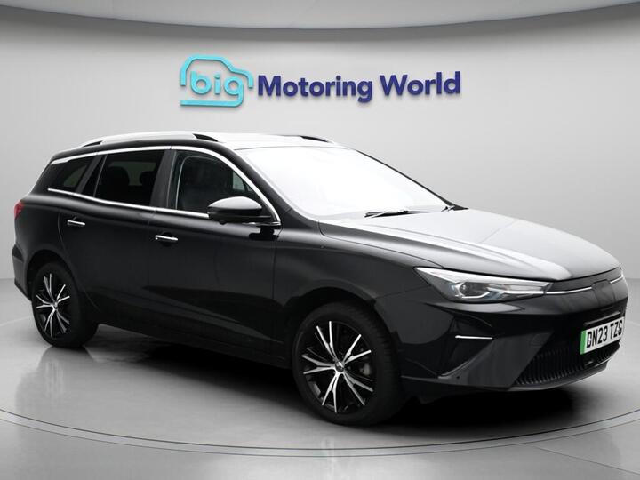 MG MG5 61.1kWh Trophy Long Range Auto 5dr