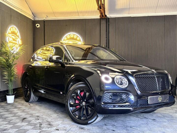 Bentley BENTAYGA 4.0 V8 Auto 4WD Euro 6 (s/s) 5dr Bentley BENTAYGA 4.0 V8 Auto 4WD Euro 6 (s/s) 5dr