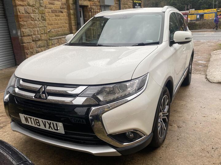 Mitsubishi Outlander 2.2 DI-D 3 Auto 4WD Euro 6 5dr