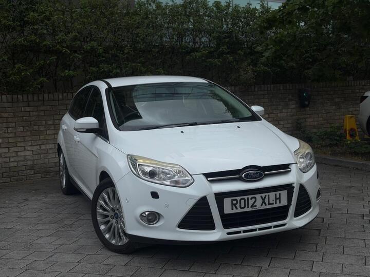 Ford Focus 1.0T EcoBoost Titanium X Euro 5 (s/s) 5dr