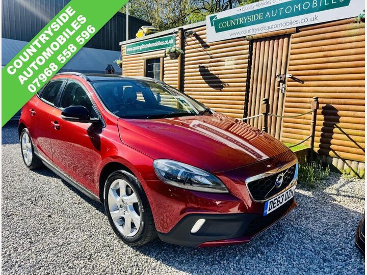 Volvo V40 CROSS COUNTRY 1.6 D2 Lux Euro 5 (s/s) 5dr Volvo V40 CROSS COUNTRY 1.6 D2 Lux Euro 5 (s/s) 5dr
