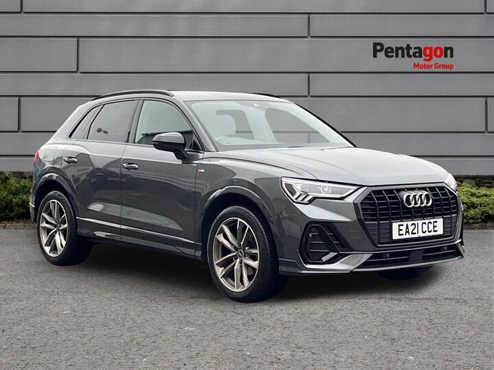 Audi Q3 1.5 TFSI CoD 35 Black Edition S Tronic Euro 6 (s/s) 5dr