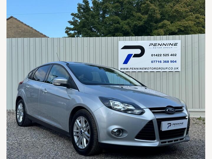Ford Focus 1.0T EcoBoost Titanium Euro 5 (s/s) 5dr