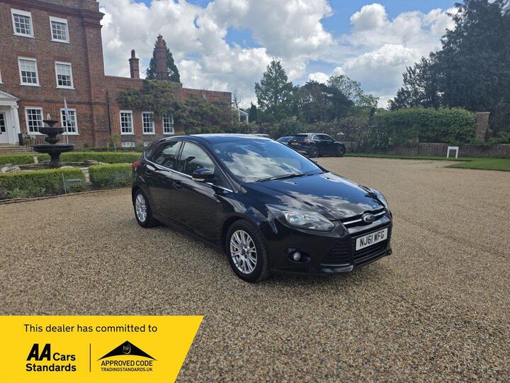 Ford Focus 1.6 Zetec Powershift Euro 5 5dr