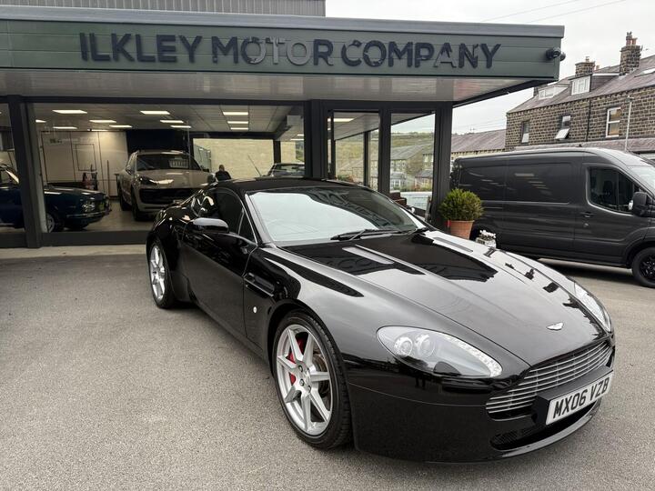 Aston Martin VANTAGE 4.3 V8 Euro 4 2dr