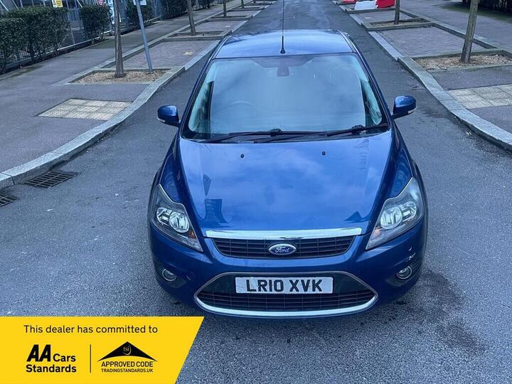 Ford Focus 1.6 Titanium 5dr