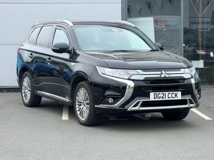 Mitsubishi Outlander 2.4h TwinMotor 13.8kWh Dynamic Safety CVT 4WD Euro 6 (s/s) 5dr