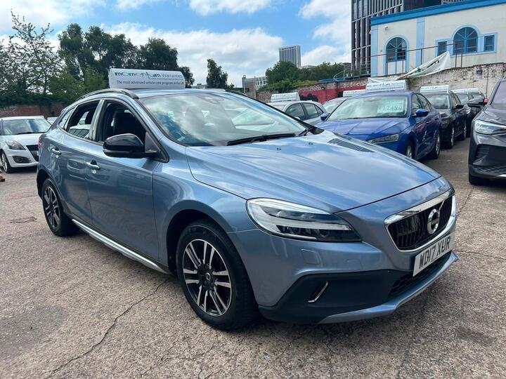 Volvo V40 Cross Country 2.0 D2 Nav Plus Auto Euro 6 (s/s) 5dr