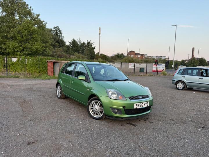 Ford Fiesta 1.4 Ghia 5dr