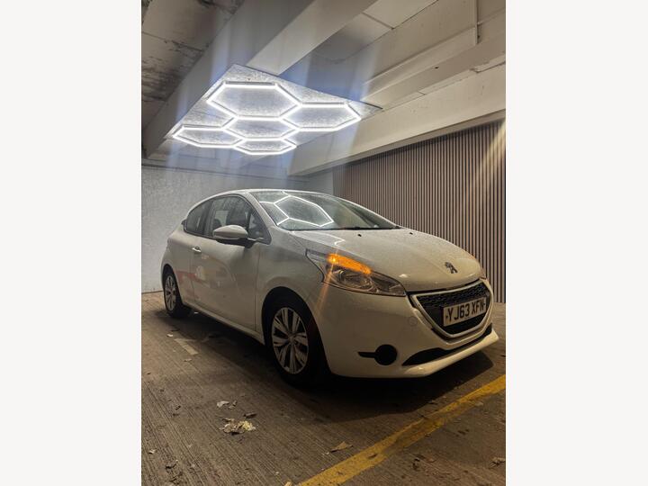 Peugeot 208 1.2 VTi Access+ Euro 5 3dr