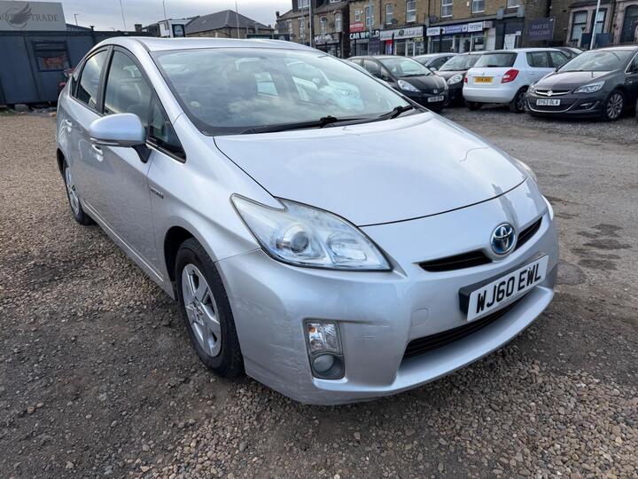 Toyota Prius 1.8 VVT-h T3 CVT Euro 5 (s/s) 5dr