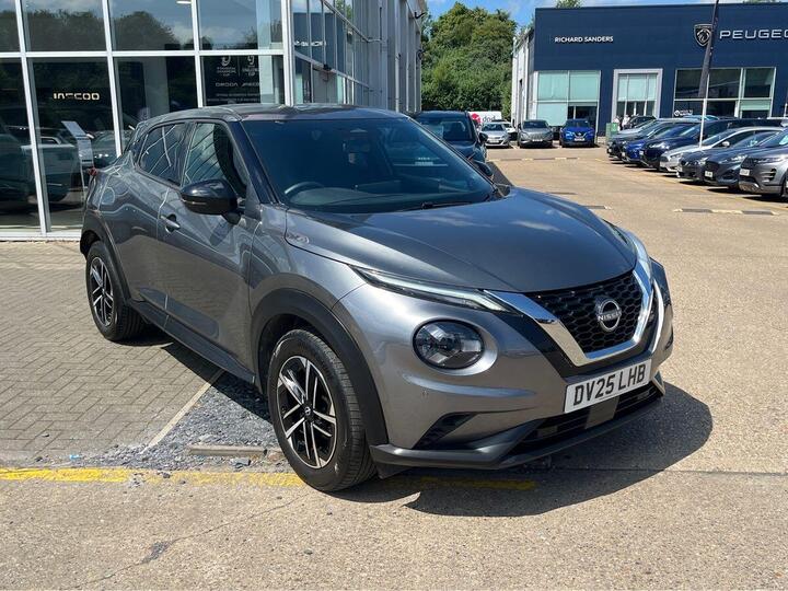 Nissan Juke 1.0 DIG-T N-Connecta Euro 6 (s/s) 5dr