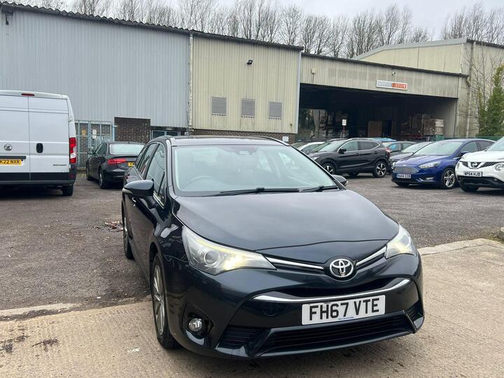 Toyota Avensis 1.6 D-4D Business Edition Touring Sports Euro 6 (s/s) 5dr