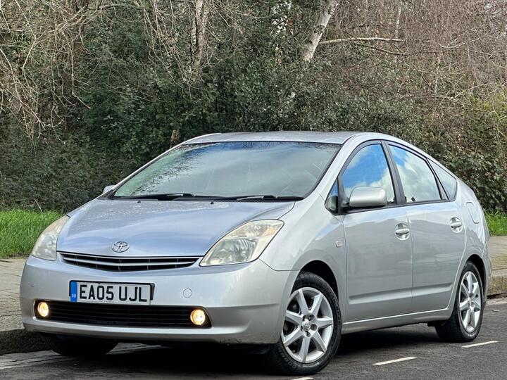 Toyota Prius 1.5 T Spirit CVT 5dr