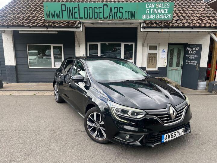 Renault MEGANE 1.5 DCi Dynamique S Nav Euro 6 (s/s) 5dr Renault MEGANE 1.5 DCi Dynamique S Nav Euro 6 (s/s) 5dr
