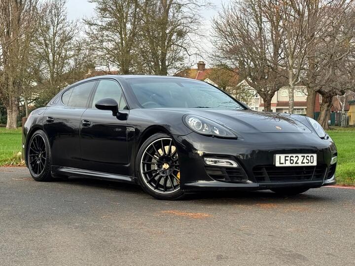 Porsche Panamera 4.8T V8 GTS PDK 4WD Euro 5 (s/s) 5dr