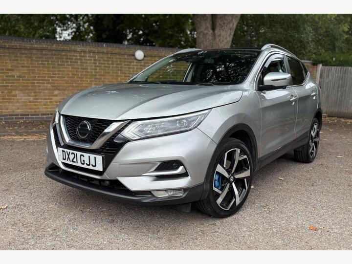 Nissan Qashqai 1.3 DIG-T N-Motion DCT Auto Euro 6 (s/s) 5dr