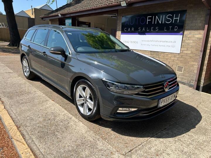 Volkswagen PASSAT 1.6 TDI SE Nav DSG Euro 6 (s/s) 5dr