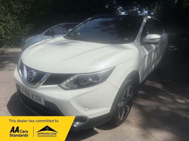 Nissan Qashqai 1.2 DIG-T N-Connecta 2WD Euro 6 (s/s) 5dr