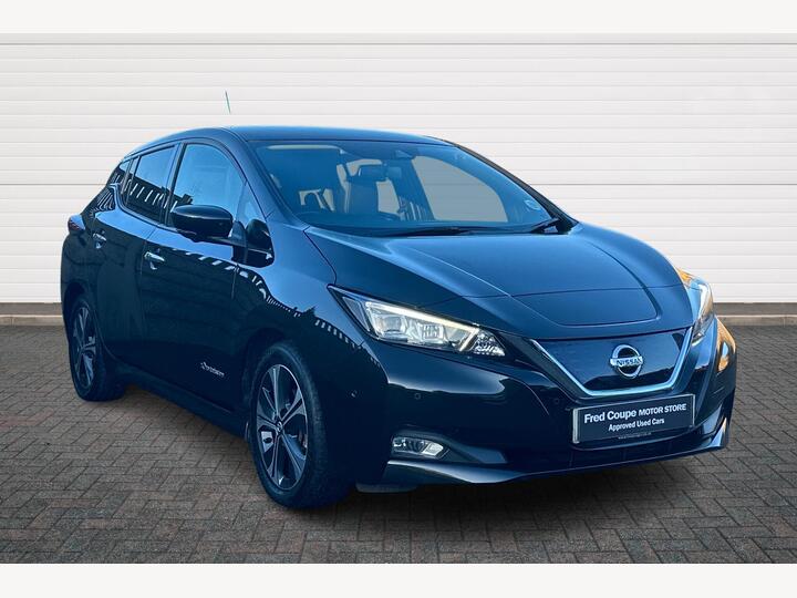Nissan LEAF 40kWh Tekna Auto 5dr Nissan LEAF 40kWh Tekna Auto 5dr